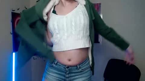 Stella online show from March 26, 7:37 pm