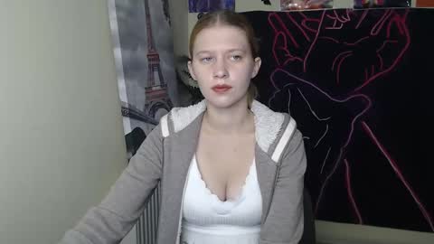 Stella online show from October 11, 6:32 pm