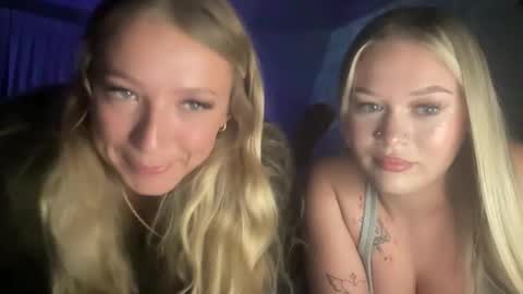 Snapshot of crystallee170 chatting on October 16, 2:36 am CrystalBabyy online show from October 16, 2:36 am