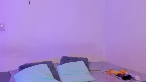 Soy Crystal online show from November 4, 12:10 pm