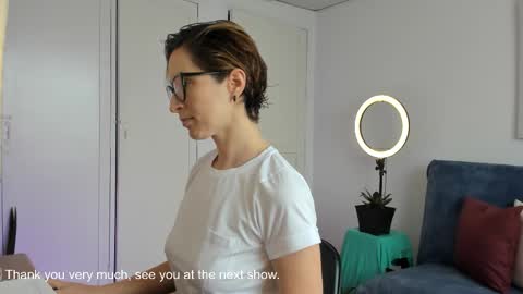 Leonela online show from November 3, 2:10 pm