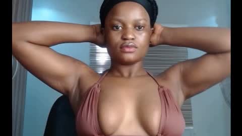 Snapshot of cum_ebony_petitxx chatting on September 21, 7:51 am cath online show from September 21, 7:51 am