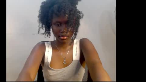 sophie online show from April 18, 7:55 am