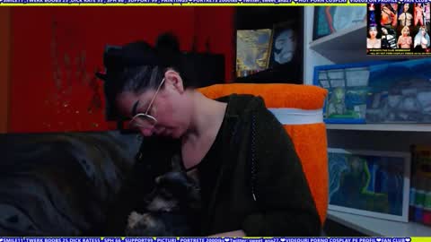 cuminmenowbby online show from March 15, 7:05 pm