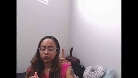 Nia Reese online show from March 16, 6:45 pm