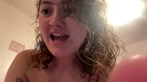 curliegirlee online show from June 5, 11:11 pm