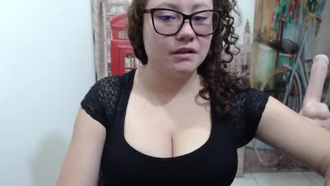 Vannesa online show from January 6, 7:28 pm