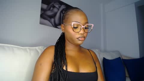 Liya online show from February 18, 9:54 am