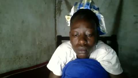 cute_doria online show from December 16, 2:28 am