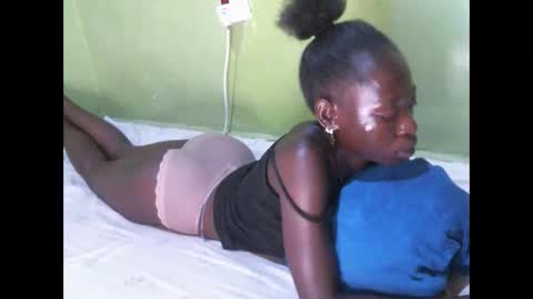 cute_doria online show from October 6, 2:50 am