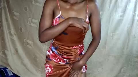 favour online show from April 17, 5:42 am