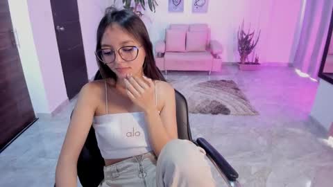 Bella Fox online show from February 12, 5:03 pm