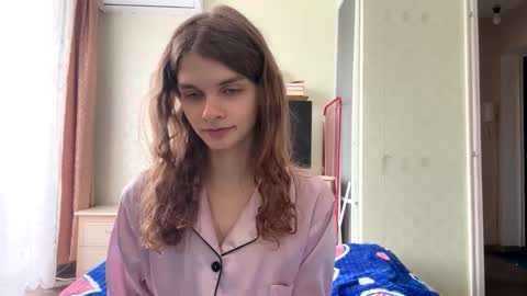 Snapshot of cute_kitte chatting on October 4, 7:14 am cute_kitte online show from October 4, 7:14 am