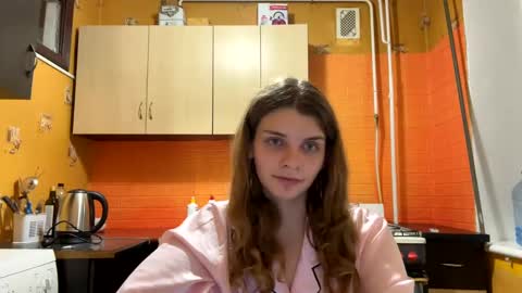 Snapshot of cute_kitte chatting on January 2, 10:44 pm cute_kitte online show from January 2, 10:44 pm