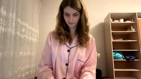 Snapshot of cute_kitte chatting on January 13, 7:10 pm cute_kitte online show from January 13, 7:10 pm