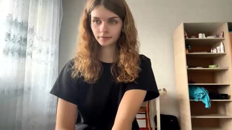 Snapshot of cute_kitte chatting on January 3, 11:14 am cute_kitte online show from January 3, 11:14 am