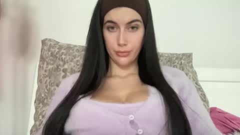 cute_kriss94 online show from January 16, 1:51 pm