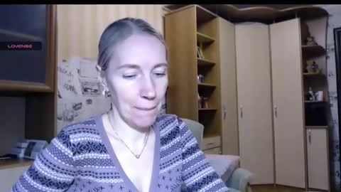 cute_lion_ online show from October 25, 12:35 pm