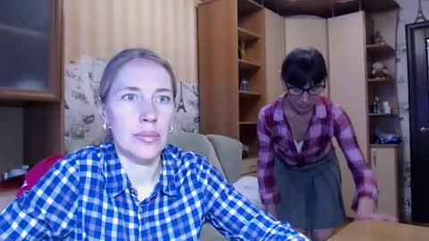 cute_lion_ online show from March 14, 12:06 pm