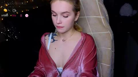 Sue online show from November 3, 11:20 pm