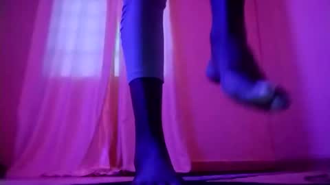 cute_tamara550113 online show from November 10, 3:29 pm