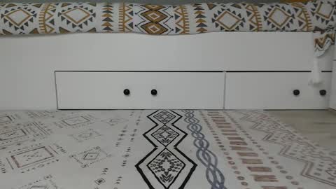 Snapshot of cuteemouse chatting on September 30, 12:44 pm Anna online show from September 30, 12:44 pm