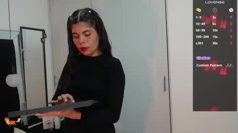 Hanna online show from March 8, 7:29 pm