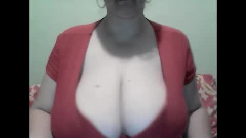 Snapshot of cutejessytom chatting on February 9, 5:08 am Jessy online show from February 9, 5:08 am