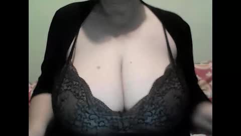 Snapshot of cutejessytom chatting on January 23, 3:26 am Jessy online show from January 23, 3:26 am