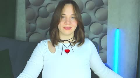 Snapshot of cutesmile_sharon chatting on February 9, 1:56 am cutesmile sharon online show from February 9, 1:56 am