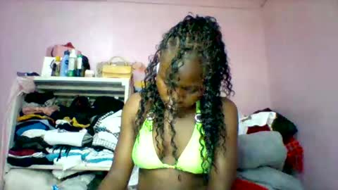 cutezola online show from September 9, 6:46 am