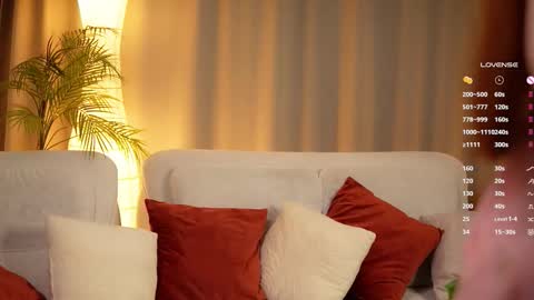 Ashley online show from December 18, 1:27 pm