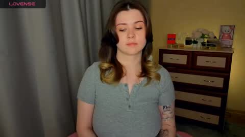 mili online show from April 19, 12:05 pm