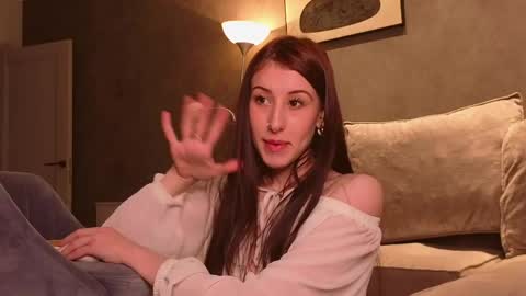 cutieleyla online show from May 16, 12:35 am