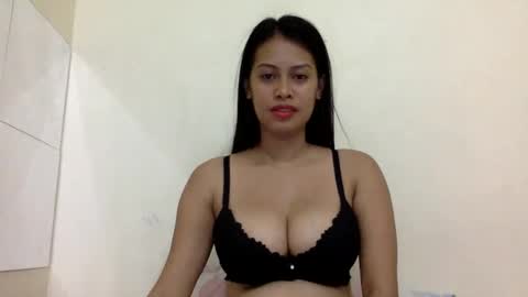 CutieTrina online show from February 19, 4:01 am