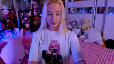 Nora online show from November 12, 9:24 pm