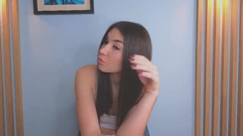 Im Bella online show from March 12, 1:19 pm