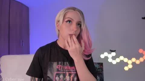  cyber zoe   online show from November 25, 3:03 pm