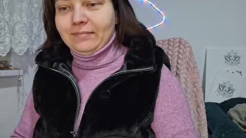 Cyndee Winter online show from February 2, 6:07 pm