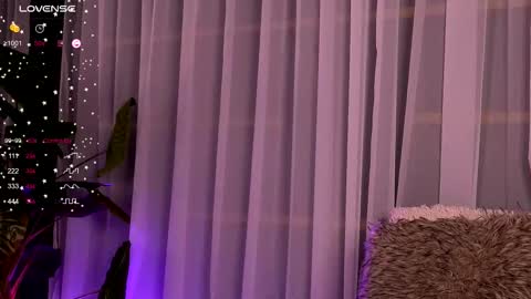 Ivy online show from November 24, 4:14 am