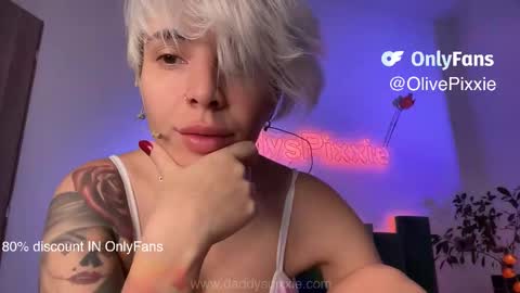 daddyspixxie online show from November 18, 8:15 am