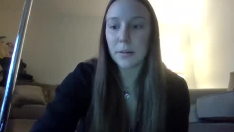Snapshot of daddysssgoodgirl chatting on March 11, 3:23 pm daddys good girl online show from March 11, 3:23 pm