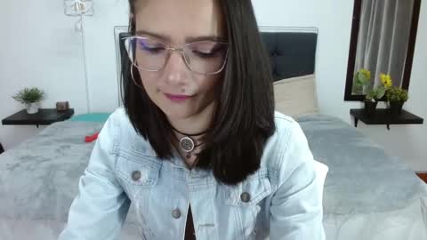 dafne_xx_ online show from October 18, 2:09 pm