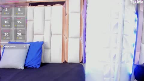 Dafnee online show from January 19, 1:18 pm