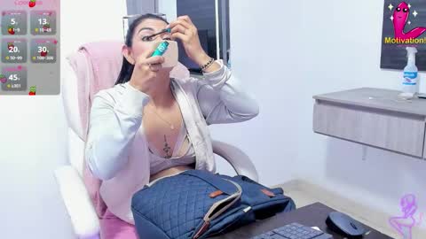 Snapshot of dahian_carter chatting on September 26, 12:58 pm Dahian online show from September 26, 12:58 pm