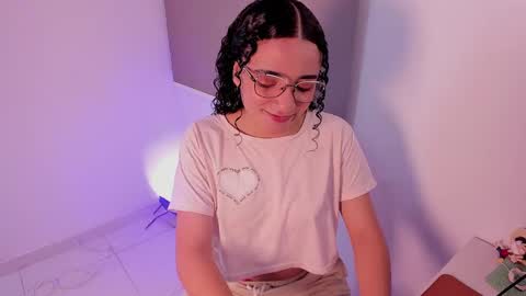 Dahli online show from March 11, 10:53 pm