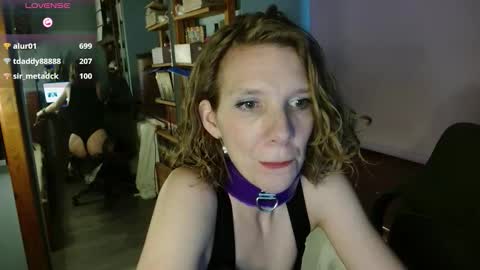 daisy_lovely online show from November 1, 5:22 am