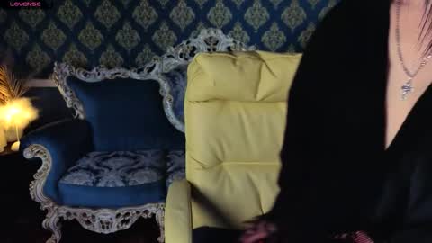 daisydelight_ online show from February 3, 10:34 pm