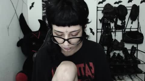 dakota online show from March 11, 3:22 am