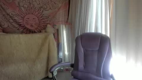 The girl of your dreams o online show from October 28, 4:57 pm